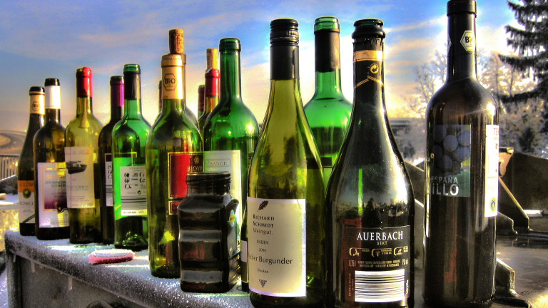 Vorschaubild für Alkohol
