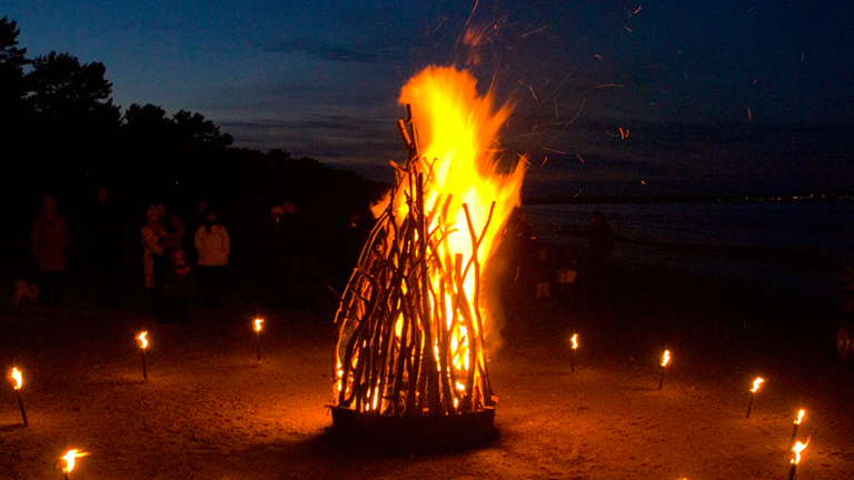 Vorschaubild für Fire and Flame