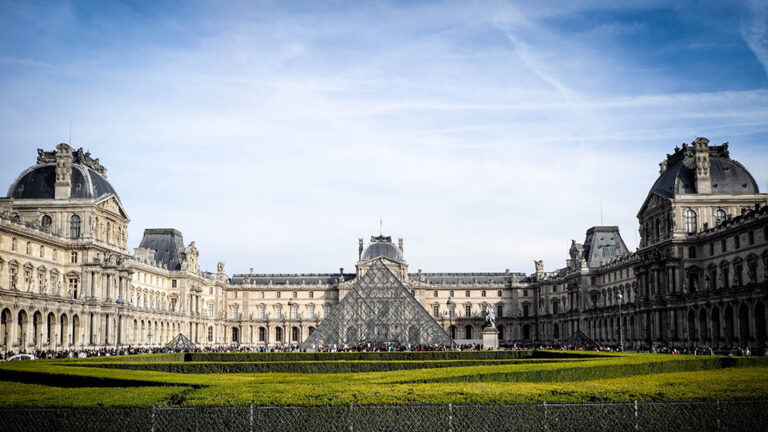 Vorschaubild für Vertretungsstunde Geografie, Deutsch - Louvre