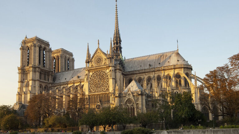 Vorschaubild für Vertretungsstunde Geografie, Deutsch - Notre Dame de Paris