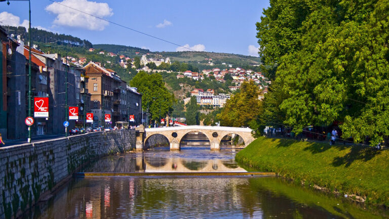 Vorschaubild für Vertretungsstunde Geografie, Deutsch - Sarajevo