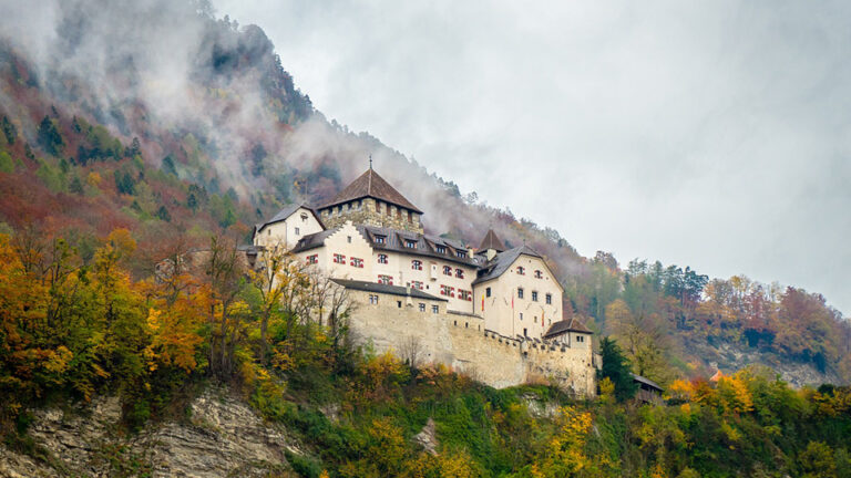 Vorschaubild für Vertretungsstunde Geografie, Deutsch - Liechtenstein