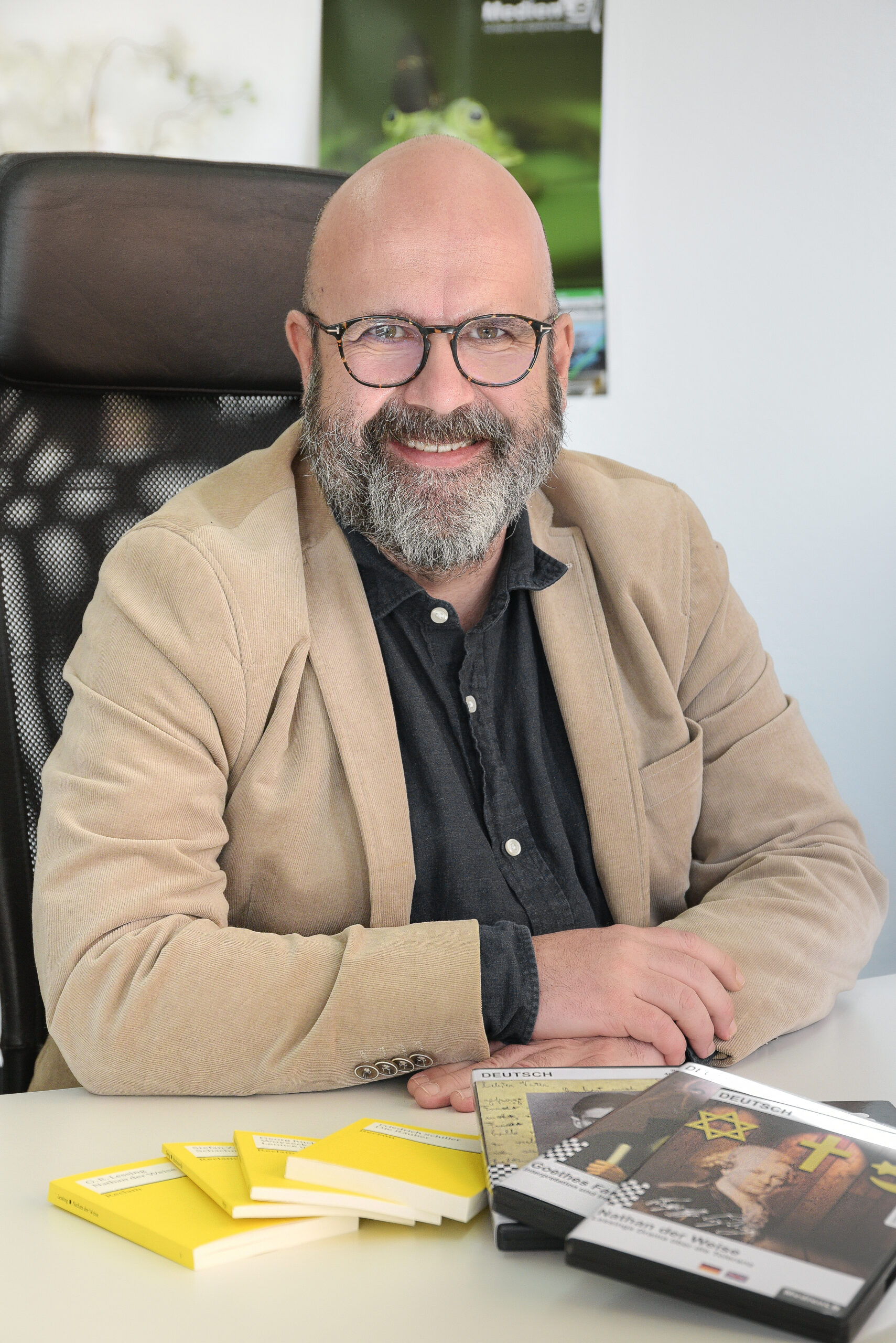Portrait picture of Johannes Schmied