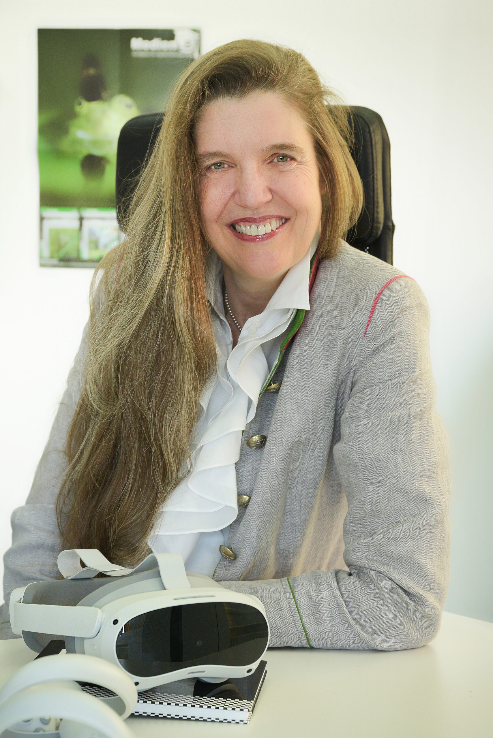 Portrait picture of Dr. Anita Stangl