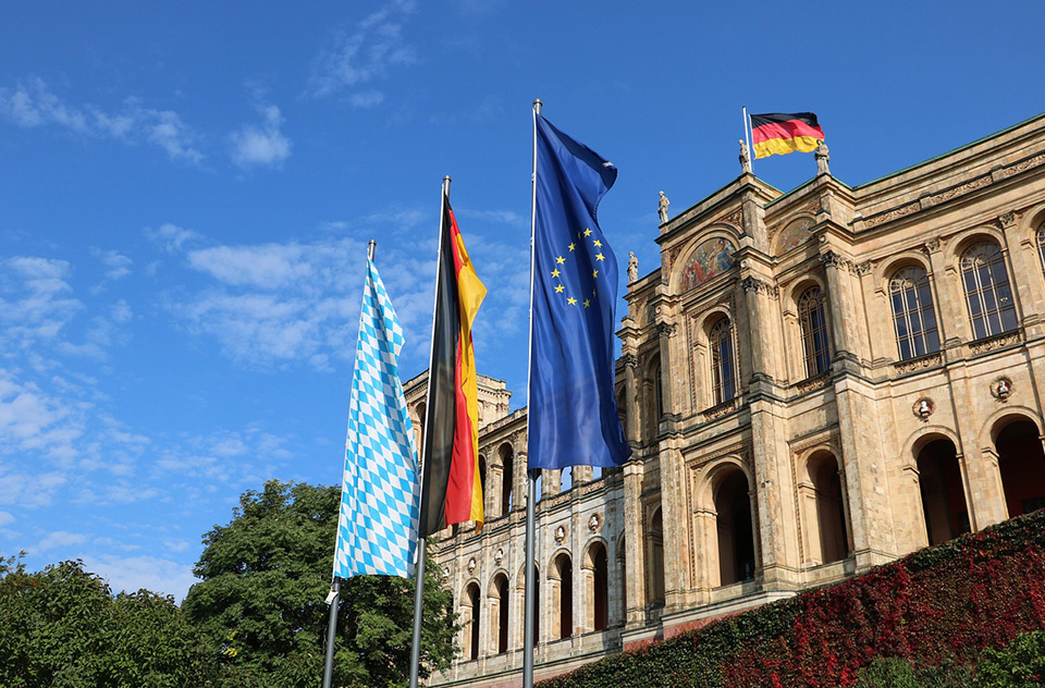 Vorschaubild für Verfassungsviertelstunde42